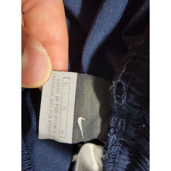 Nike Navy Blue Zip Pocket Drawstring Shorts - 36 x 19 - Picture 6 of 7